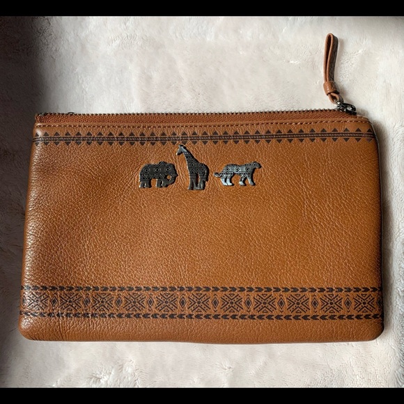 Brighton Handbags - Brighton Leather pouch